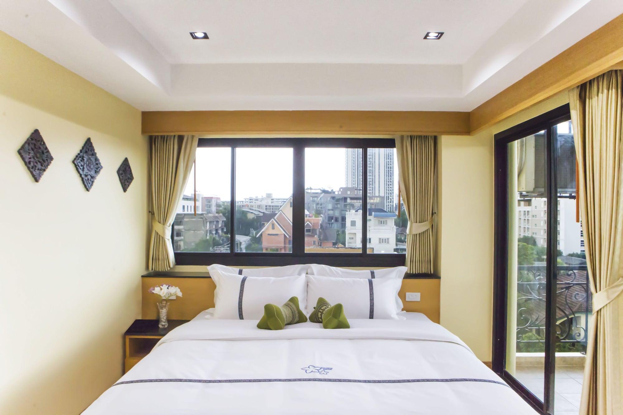 Sillemon Garden Hotel Bangkok Exterior photo